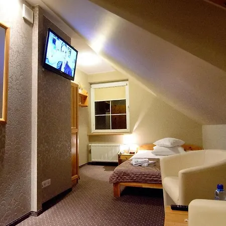 Hotelik Gosciniec Pod Sosnami Drzonkow Zielona Gora  Room photo