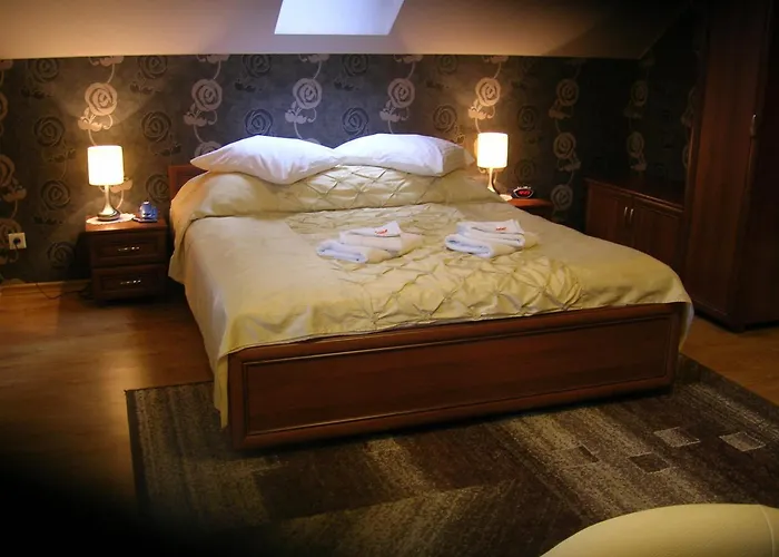 Hotelik Gosciniec Pod Sosnami Drzonkow