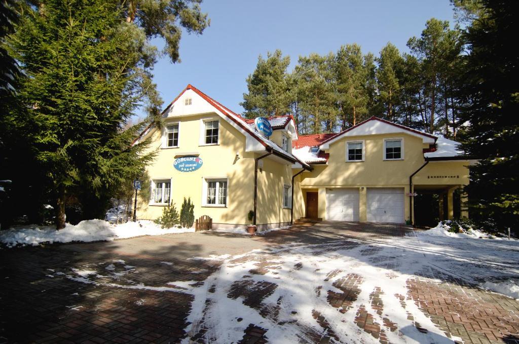 Hotelik Gosciniec Pod Sosnami Drzonkow