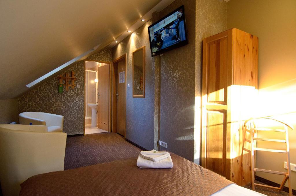 Hotelik Gosciniec Pod Sosnami Drzonkow Guest house Zielona Gora (Lubuskie)