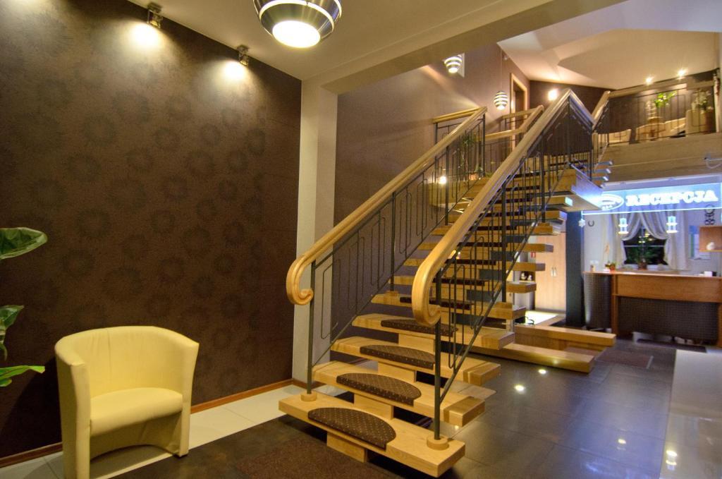 Hotelik Gosciniec Pod Sosnami Drzonkow 3*