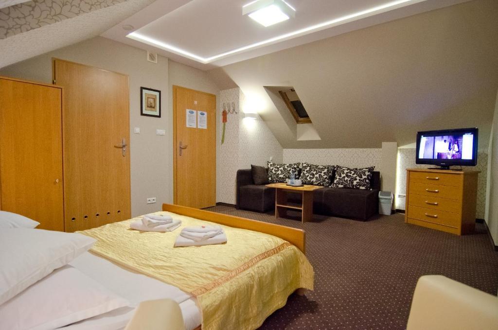 Hotelik Gosciniec Pod Sosnami Drzonkow Zielona Gora (Lubuskie)