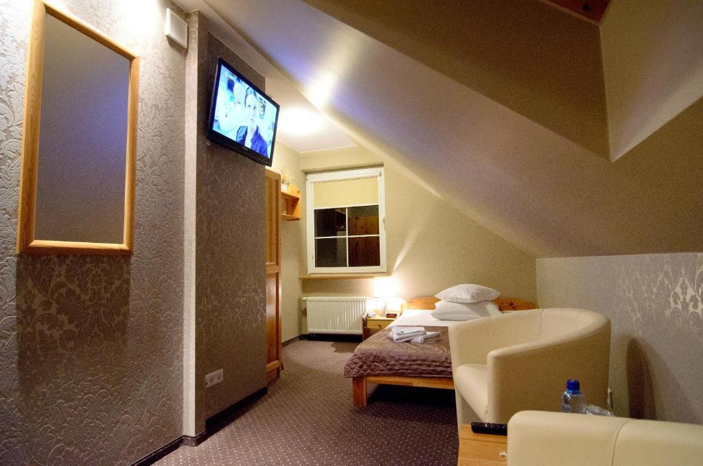 Hotelik Gosciniec Pod Sosnami Drzonkow 3* Zielona Gora (Lubuskie)